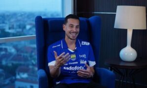 1763917486708-thom-haye-1756889717897_169