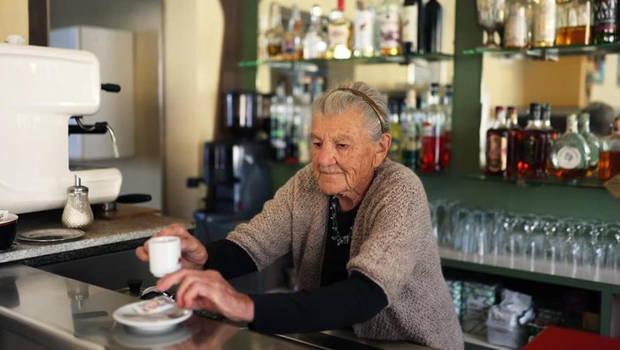 1763960717509-anna-possi-barista-italy-via-reutersclaudia-greco-1763799147871_169