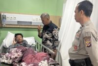 1764047122932-kakak-korban-penjambretan-diduga-dikeroyok-warga-di-sukabumi-1763972175664_43