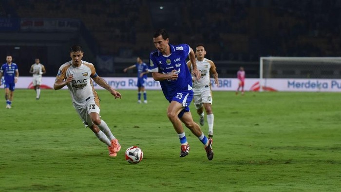 1764155132283-thom-haye-1764145316906_169