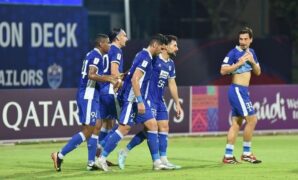 1764176724311-para-pemain-persib-bandung-1764165509973_169