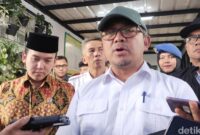 1764219955389-wali-kota-bandung-m-farhan-1764143624431_169