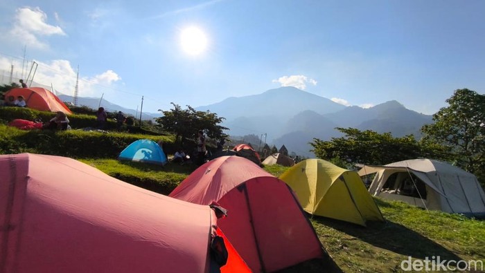 1764392724434-suasana-objek-wisata-sukageuri-view-kuningan-1751275274217_169