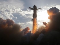 1764522335819-spacex-uji-terbang-starship-ke-10-untuk-misi-bulan-dan-mars-1756272841272_43