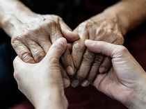 1764565589895-ilustrasi-lansia_43