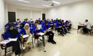 1764608765551-mahasiswa-karawang-1764579507807_169