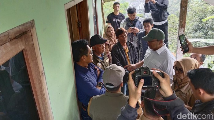 1764651924323-wali-kota-bandung-farhan-1764648386140_169