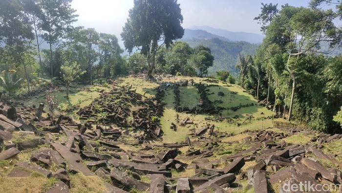 1764824751919-situs-megalitikum-gunung-padang-1755391353167_169