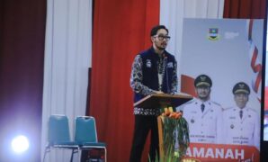 1764932749618-bupati-bandung-barat-hadiri-rakor-koperasi-desa-merah-putih-1764920879927_43