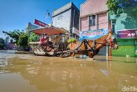 1764997522027-banjir-di-dayeuhkolot-bandung-1764905193576_169