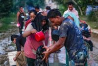 1765083897331-korban-banjir-aceh-tamiang-terpaksa-hidup-dengan-air-parit-1765012464973_169