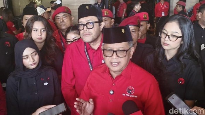 1765105518860-sekjen-pdip-hasto-kristiyanto-1765095845740_169