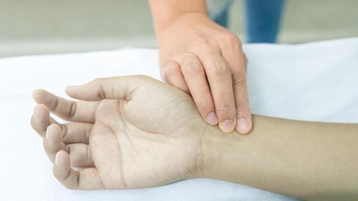 1765105525837-keracunan_169