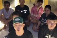 1765127112144-tangkapan-layar-video-dimas-saat-meminta-dipulangkan-dari-kamboja-1765098399268_43