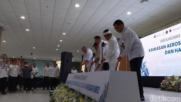 1765191913554-ground-breaking-aerospace-park-kertajati-dan-hanggar-mro-1765187829414_169