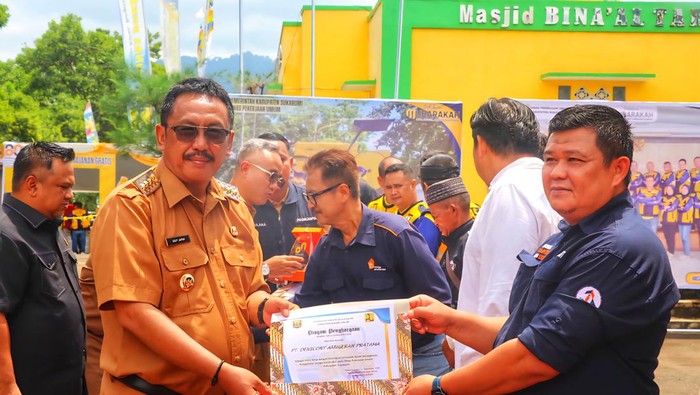 1765235053767-peringatan-hari-bakti-pu-di-sukabumi-1765199098706_169