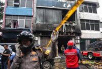 1765343115932-potret-terkini-pascakebakaran-di-cempaka-putih-21-orang-tewas-1765280143317_169