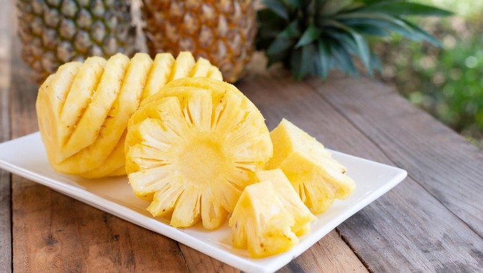 1765559101525-ilustrasi-buah-nanas-1746274244503_169