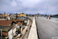 1765559117258-kondisi-terkini-flyover-nurtanio-kota-bandung-yang-ditargetkan-rampung-akhir-tahun-2025-1765538079097_169