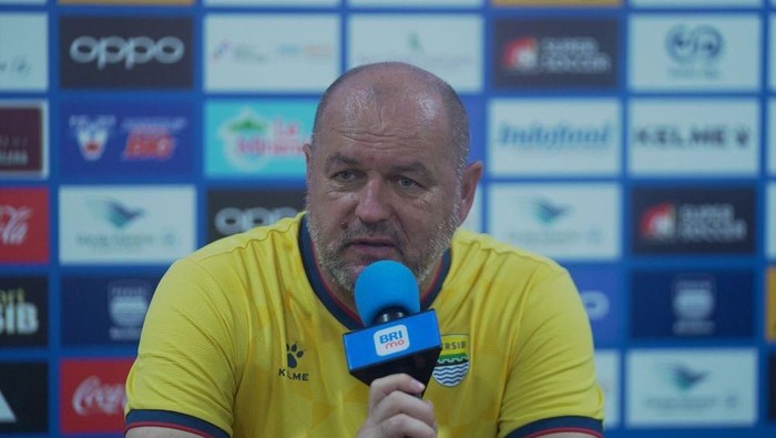 1765645496567-bojan-hodak-1758851425834_169