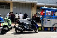 1765645498638-penampakan-terkini-mie-babi-danau-toba-yang-viral-di-jalan-cibadak-kota-bandung-1765606580524_169