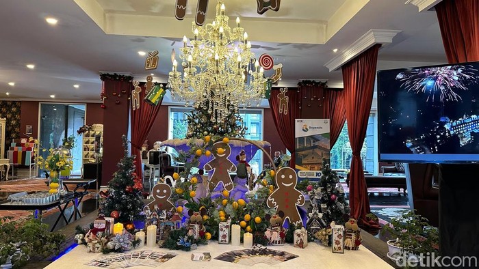 1765645500224-gh-universal-hotel-bandung-mengusung-tema-istimewa-bertajuk-when-ginger-meets-lemon-magic-happen-di-libur-natal-dan-tahun-baru-1765601978898_169