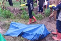 1765710335017-kondisi-mayat-yang-mengapung-di-sungai-kedungpane-cirebon-1765196228632_169