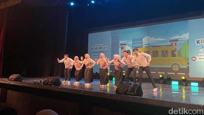 1765731919716-keseruan-morinaga-di-yayaya-fest-2025-1765710268448_169