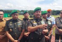 1765796711891-ksad-jenderal-tni-maruli-simanjuntak-saat-ditemui-di-brigif-15-kujang-cimahi-1765778874484_169