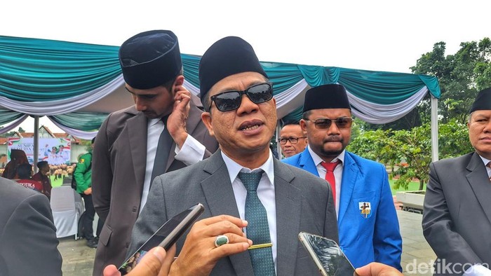 1765796714608-bupati-bandung-dadang-supriatna-1765791371692_169