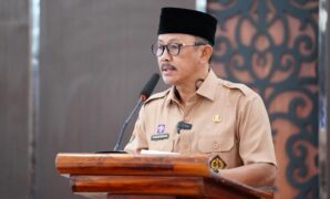 1765818318089-wakil-bupati-indramayu-syaefudin-1765791043325_43