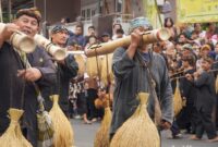 1765818319021-upacara-seren-taun-sunda-wiwitan-2025-di-cigugur-1750334384501_43