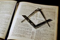 1765839862074-ilustrasi-simbol-freemasonry-1765787704817_169