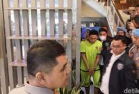 1765991115159-polda-jabar-menetapkan-resbob-jadi-tersangka-1765961311167_169