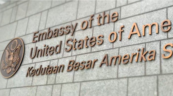 1766012670344-kedubes-as-di-jakarta-facebook-us-embassy-jakarta_169