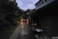 1766034313061-suasana-di-kampung-sawah-tengah-kabupaten-sukabumi-rabu-17122025-sore-1765972466633_169