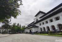 1766055960989-gedung-sate-1763009965930_169