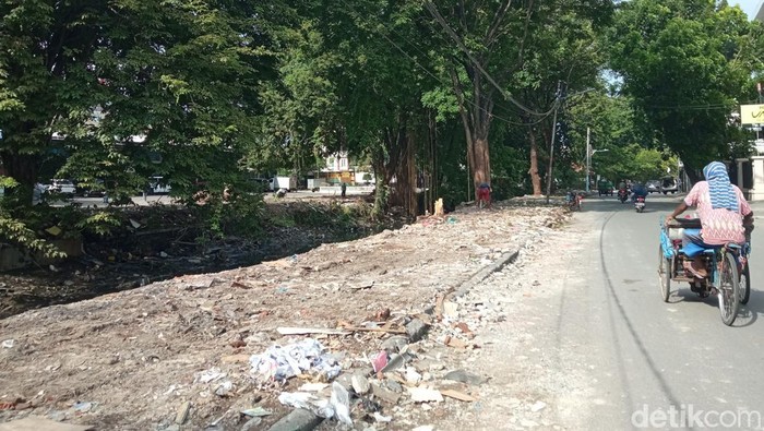 1766077518758-kondisi-di-sekitar-sungai-sukalila-usai-dilakukan-penertiban-1766058983954_169