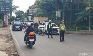 1767027895921-suasana-lalin-di-kawasan-wisata-lembang-1766826229310_169