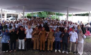 1767027904048-pelaksanaan-hari-migran-internasional-di-cirebon-1766987500122_169