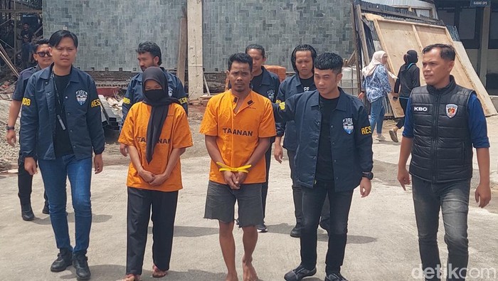 1767092749725-pasangan-suami-istri-di-cimahi-tersangka-maling-di-rumah-majikan-1767088007786_169