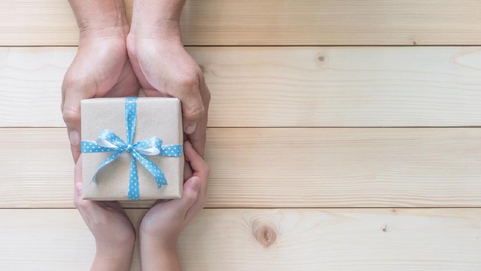 1767438469991-ilustrasi-kado-hadiah-1_169