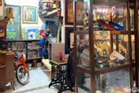 1767503168392-salah-satu-toko-yang-berada-di-pasar-antik-cikapundung-1766578850664_169