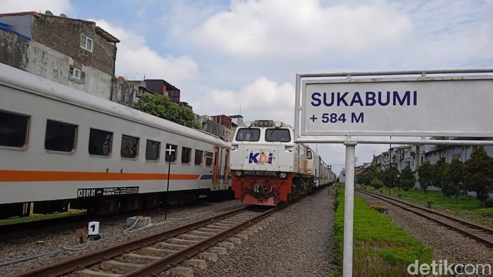1767632713879-stasiun-ka-sukabumi_169