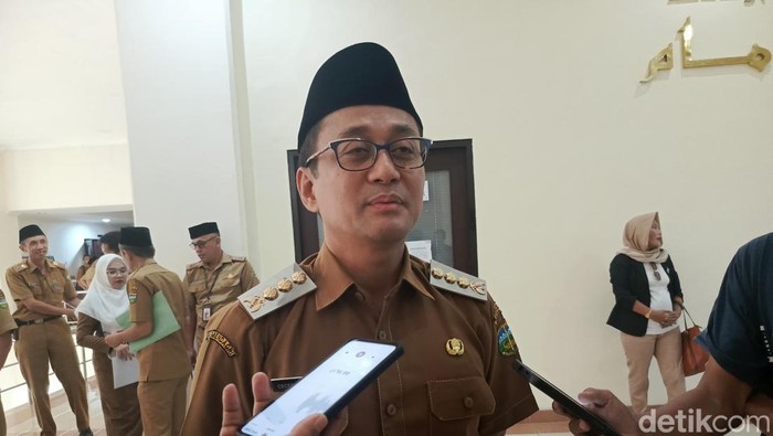 1767783935880-bupati-tasikmalaya-cecep-nurul-yakin-1760333619713_169