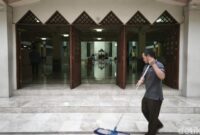 1767870314787-toto-48-petugas-kebersihan-di-masjid-raya-bandung-1741525899574_169