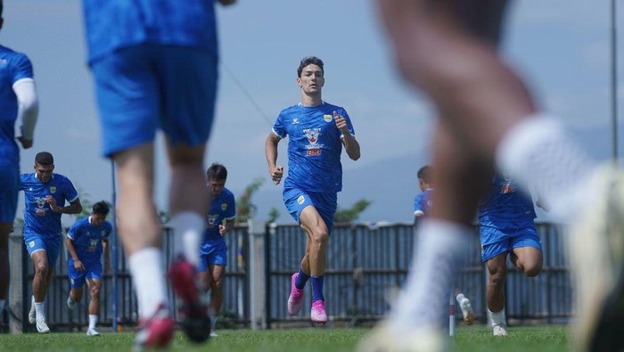 1767891920924-federico-barba-1758007640458_169