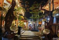 1768064707145-suasana-saung-karuhun-kuningan-1768014351008_169