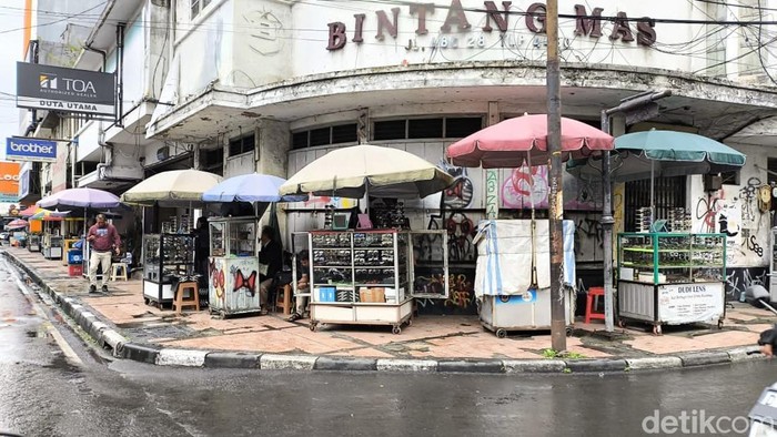 1768107894810-sentra-penjualan-kacamata-di-jalan-abc-bandung-1767402217779_169