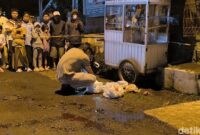 1768453522050-polisi-memeriksa-temuan-janin-di-cipedes-tasikmalaya-1768442740070_169